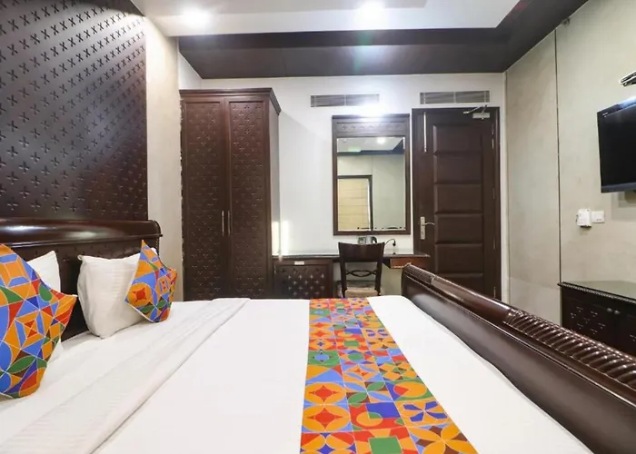 Hotel Lavish Inn By Qotel Rajouri Garden New Delhi