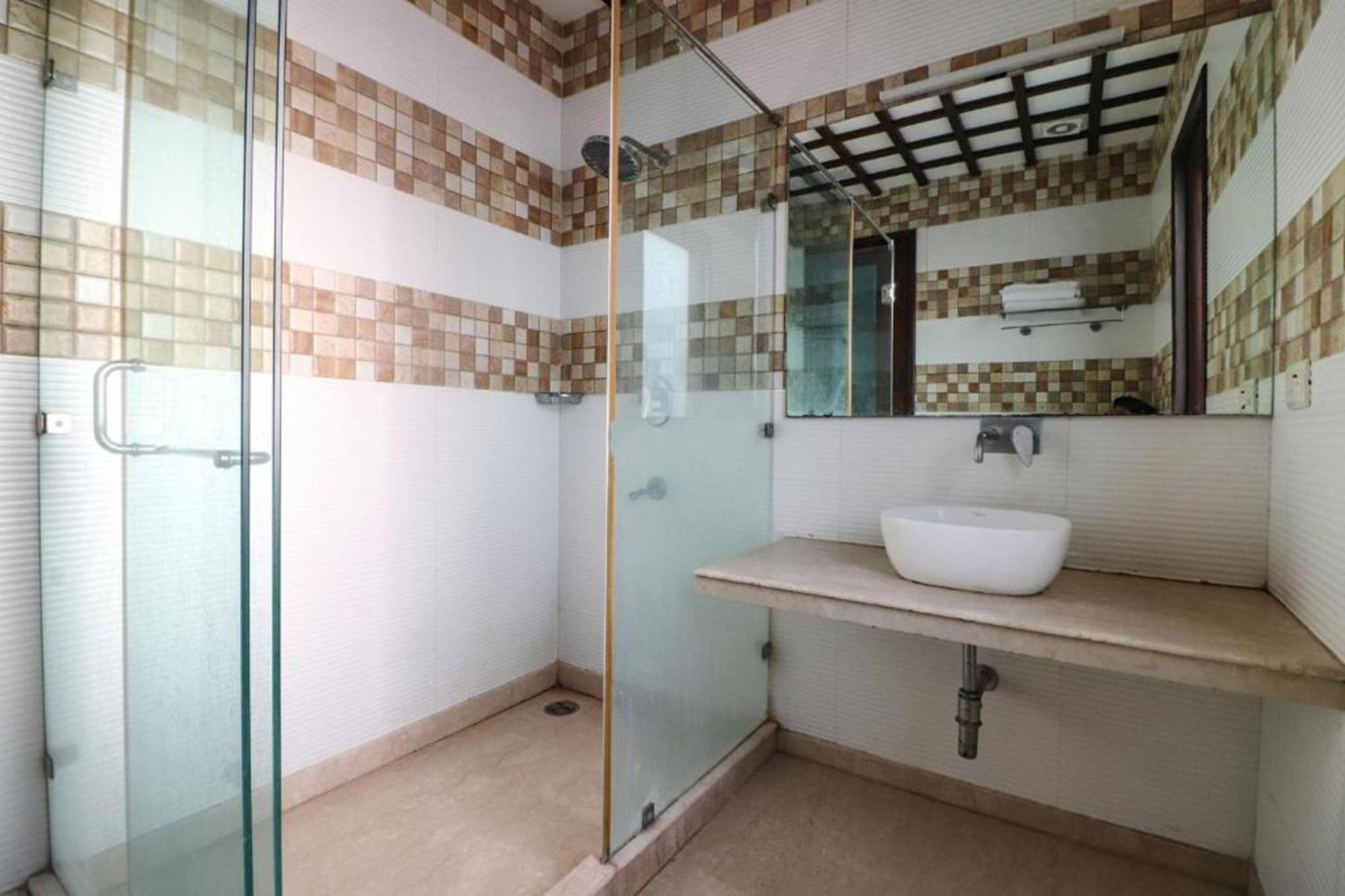 Lavish By Qotel Rajouri Garden 3*