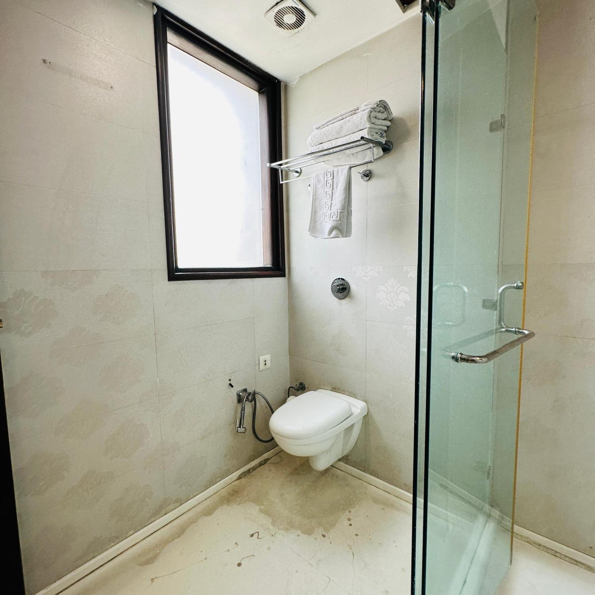 Qotel Signature Lavish Rajouri Garden 3*